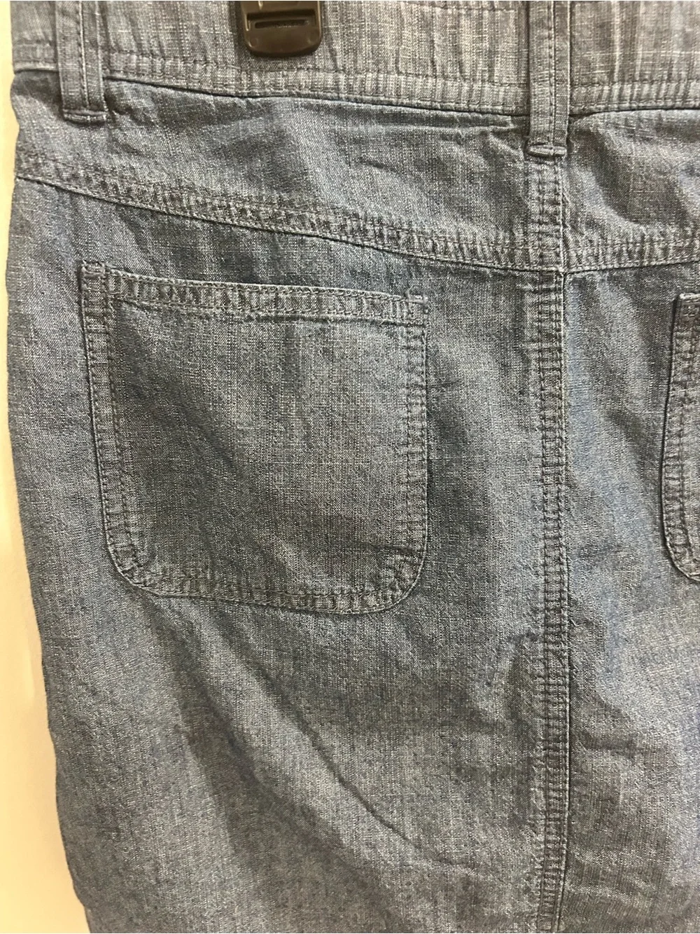 White Stag Dark Blue Skorts with Button Detail.  Look alike denim.  Size 8.
